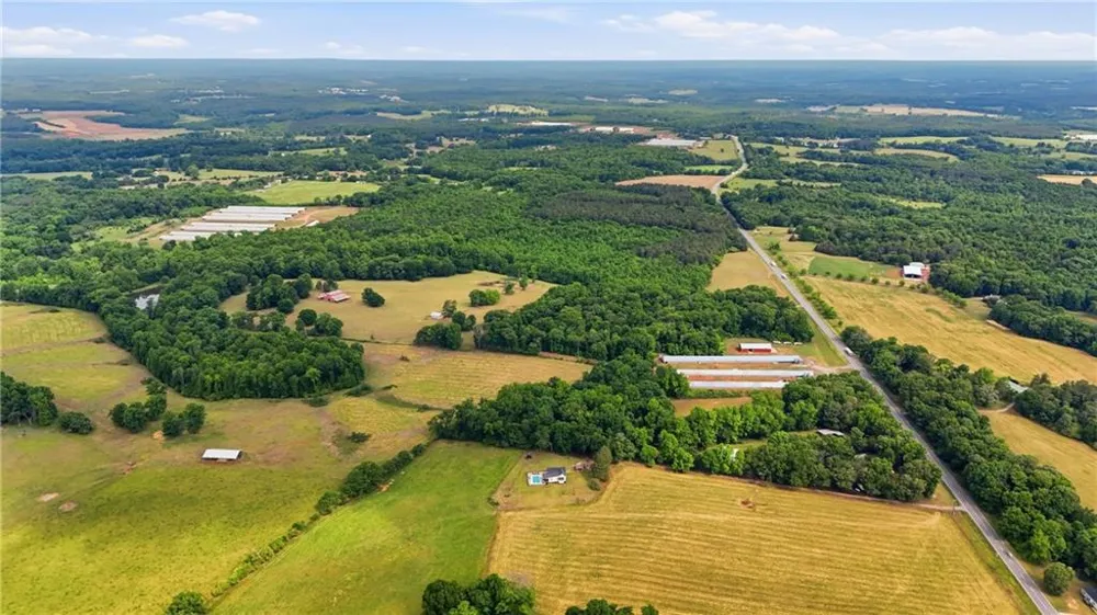 5525 Sandy Cross Road Carnesville, GA 30521