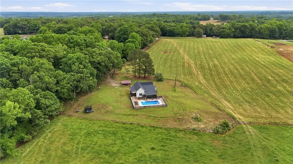 5525 Sandy Cross Road Carnesville, GA 30521