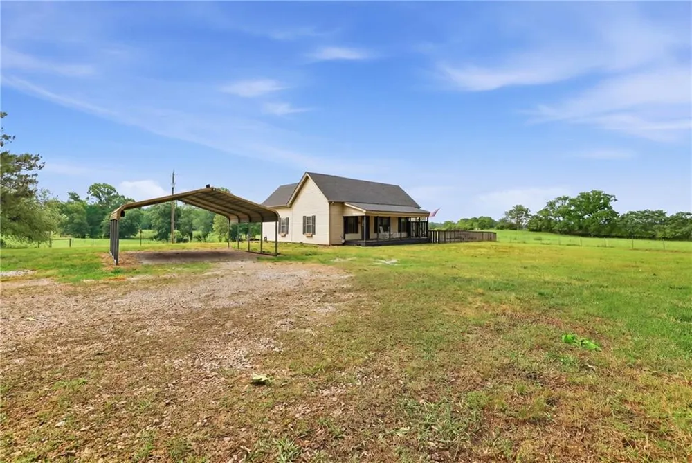 5525 Sandy Cross Road Carnesville, GA 30521