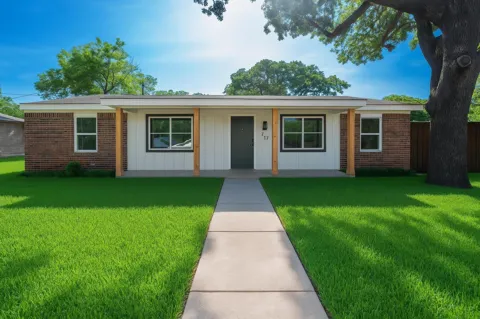 717 Magnolia Street