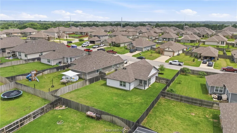 203 36th Ridge Caldwell, TX 77836
