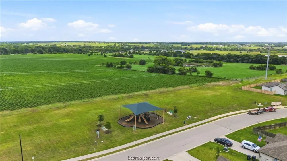 203 36th Ridge Caldwell, TX 77836