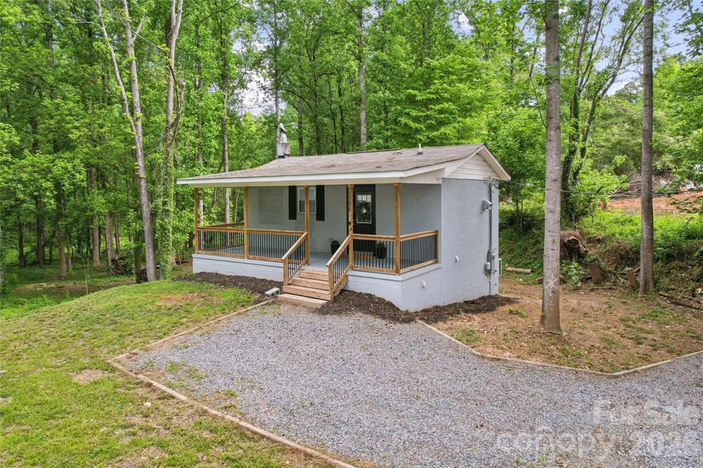1014 Mountain Street Cherryville, NC 28021