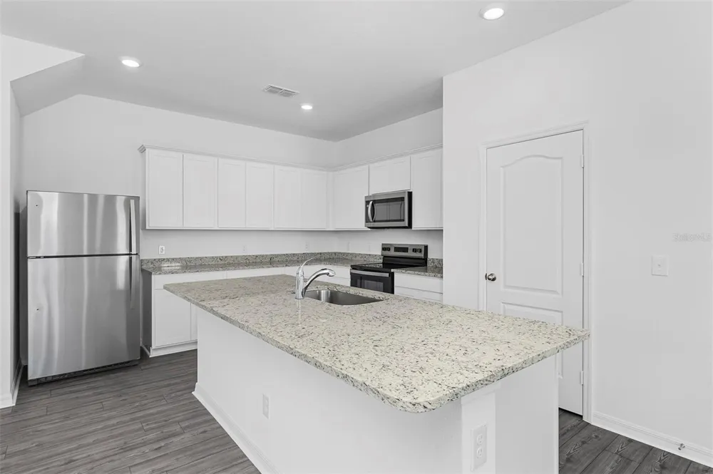 575 BAY LEAF DRIVE Poinciana, FL 34759