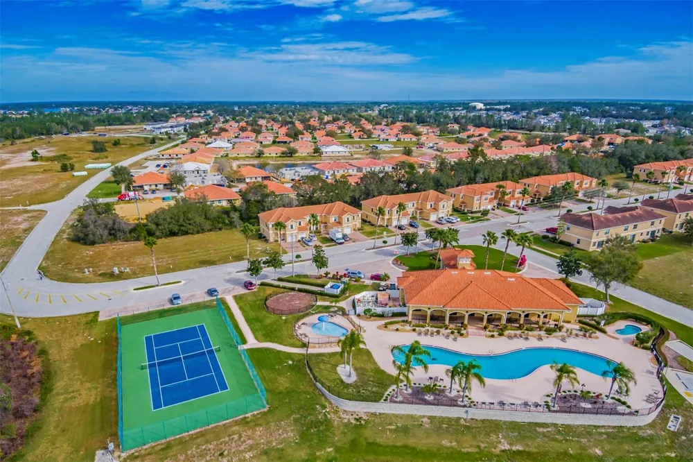 575 BAY LEAF DRIVE Poinciana, FL 34759