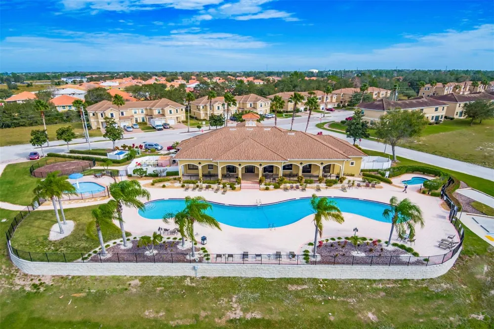 575 BAY LEAF DRIVE Poinciana, FL 34759