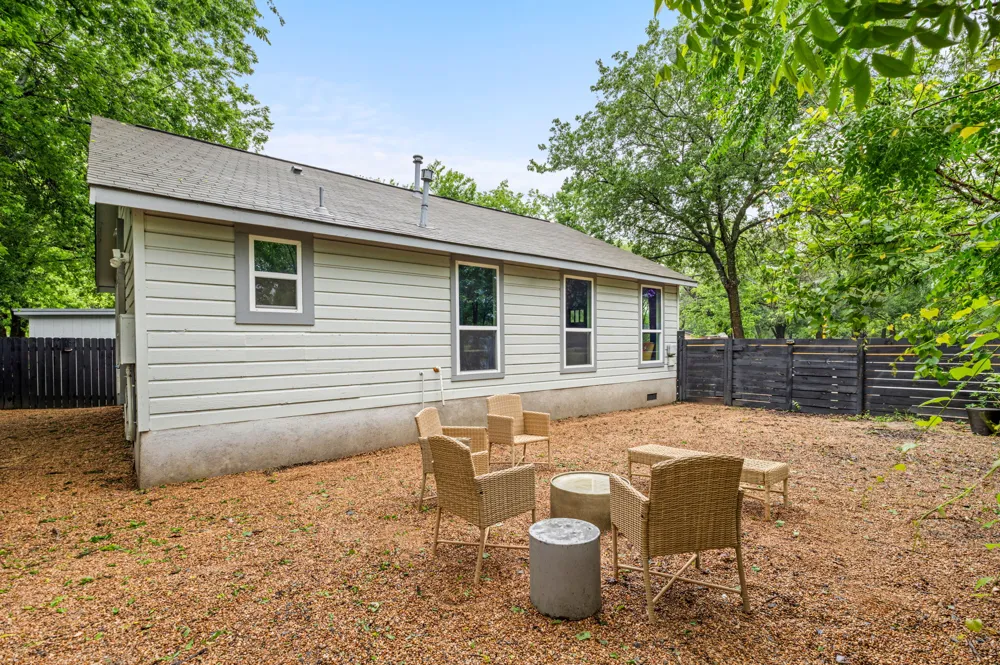 100 Florence Drive #B Austin, TX 78753