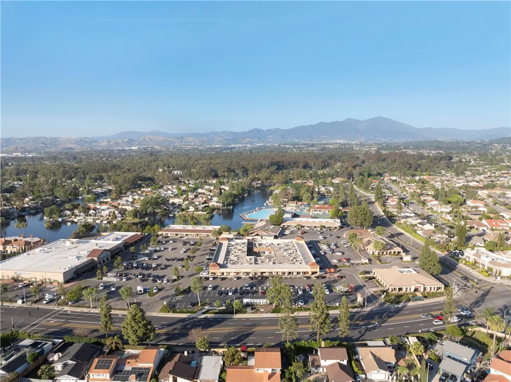 24812 Calle El Toro Grande Lake Forest, CA 92630