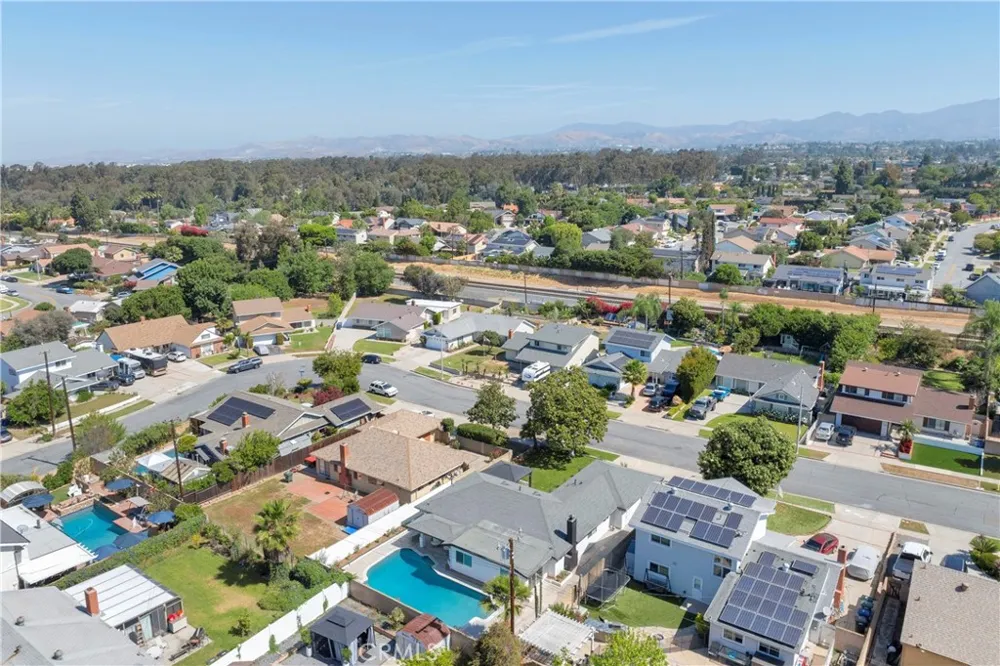 24812 Calle El Toro Grande Lake Forest, CA 92630