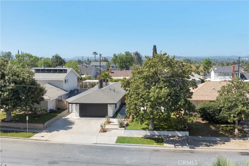 24812 Calle El Toro Grande Lake Forest, CA 92630