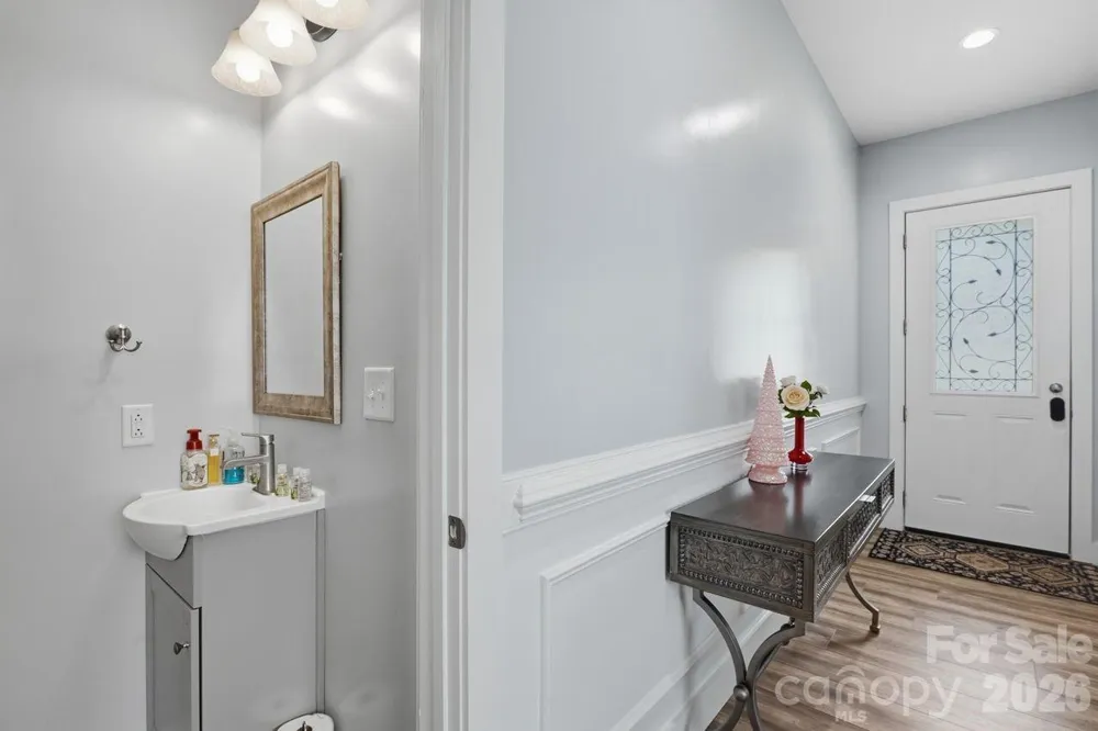 4950 Surfwood Drive Sherrills Ford, NC 28673