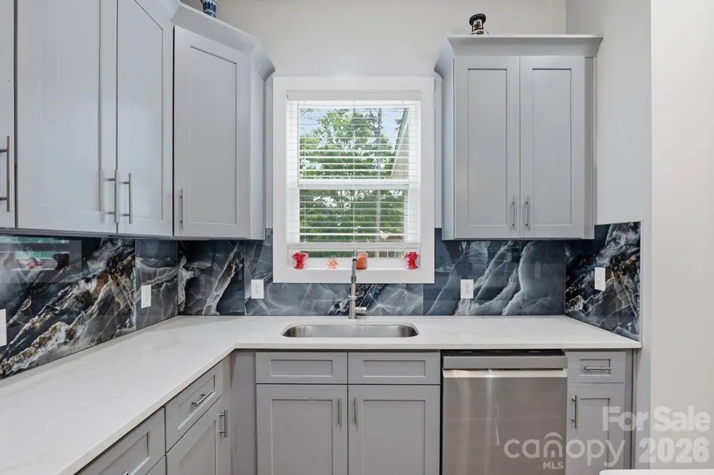 4950 Surfwood Drive Sherrills Ford, NC 28673