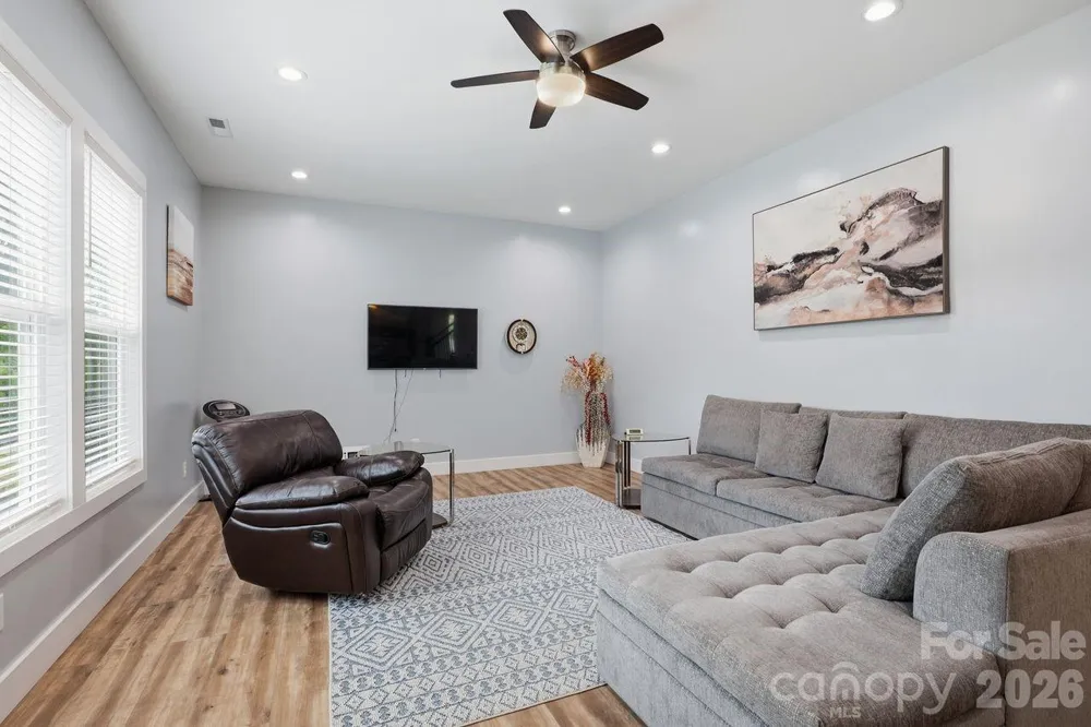 4950 Surfwood Drive Sherrills Ford, NC 28673