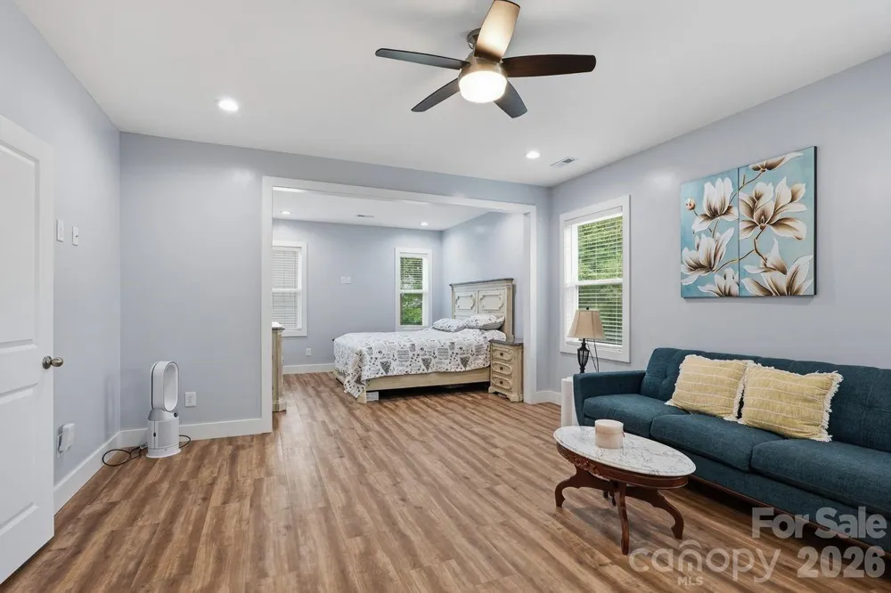 4950 Surfwood Drive Sherrills Ford, NC 28673