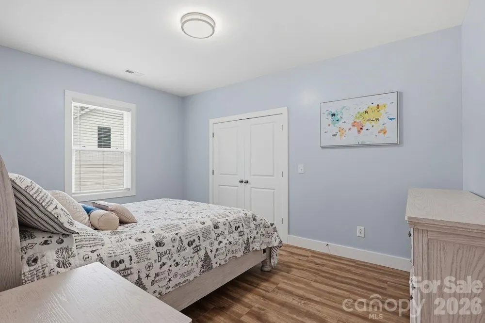 4950 Surfwood Drive Sherrills Ford, NC 28673
