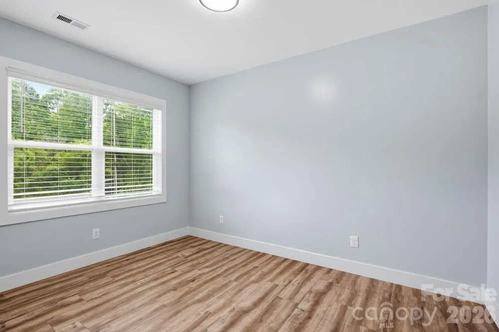4950 Surfwood Drive Sherrills Ford, NC 28673