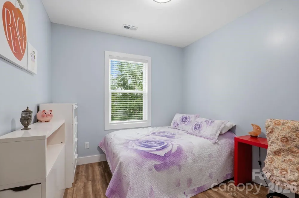 4950 Surfwood Drive Sherrills Ford, NC 28673
