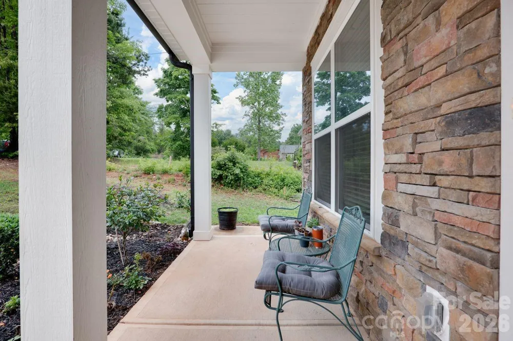 4950 Surfwood Drive Sherrills Ford, NC 28673
