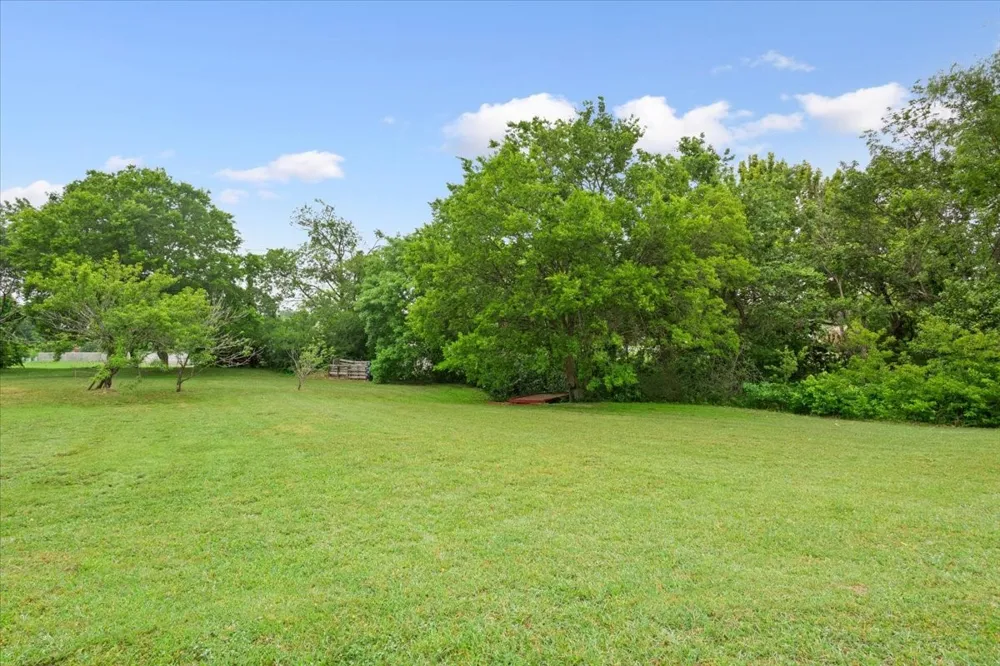 1004 Tillamook Street Hewitt, TX 76643