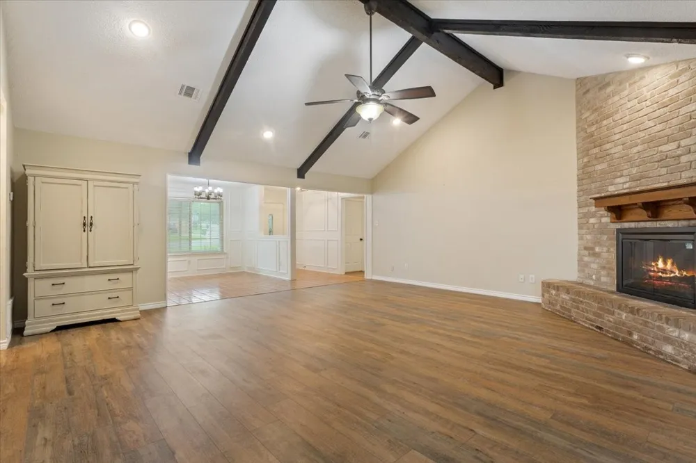 1004 Tillamook Street Hewitt, TX 76643