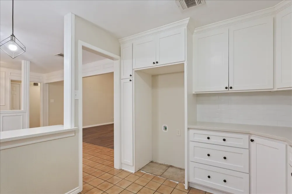 1004 Tillamook Street Hewitt, TX 76643