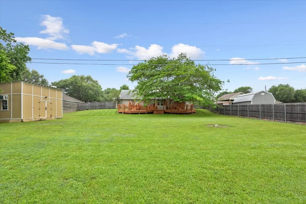1004 Tillamook Street Hewitt, TX 76643