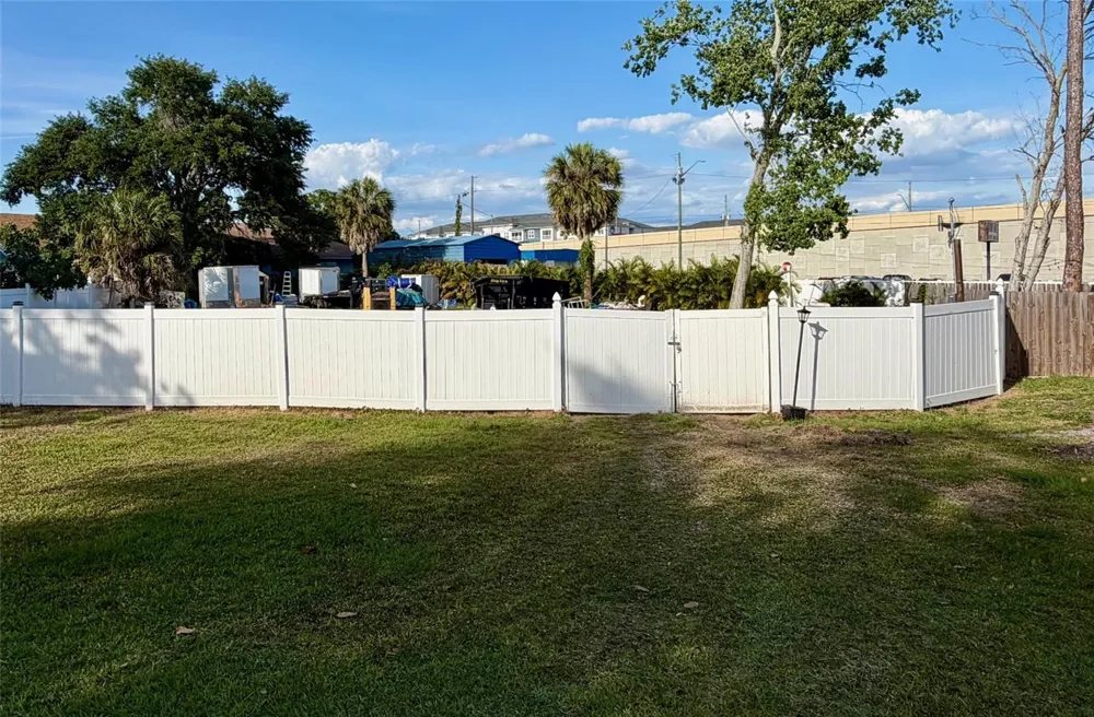 1455 LACONIA DRIVE E Clearwater, FL 33764