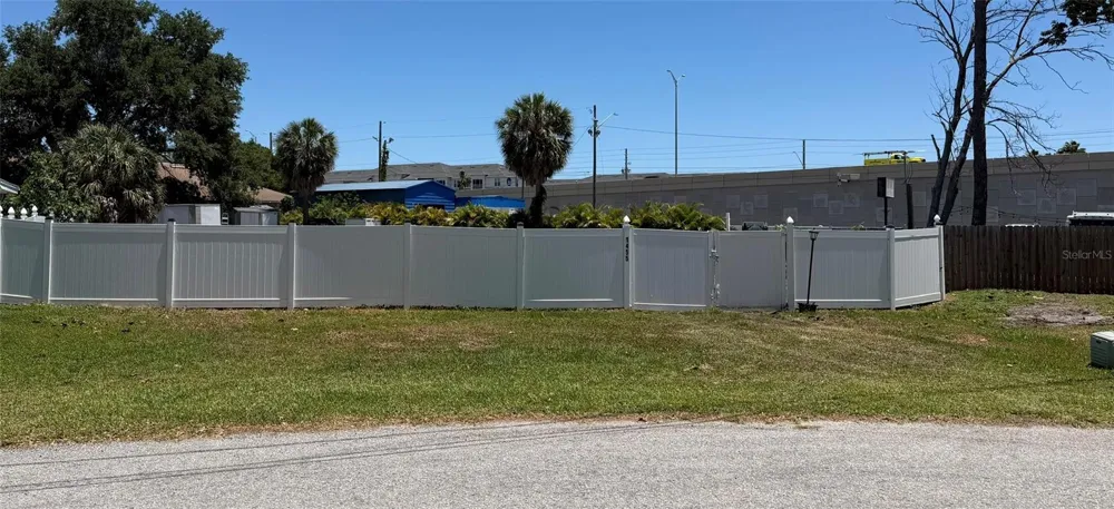 1455 LACONIA DRIVE E Clearwater, FL 33764