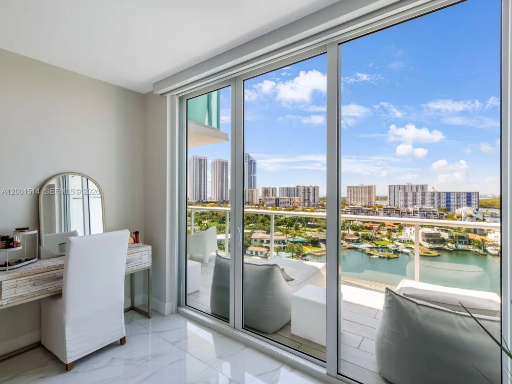 400 Sunny Isles Blvd #1416 Sunny Isles Beach, FL 33160