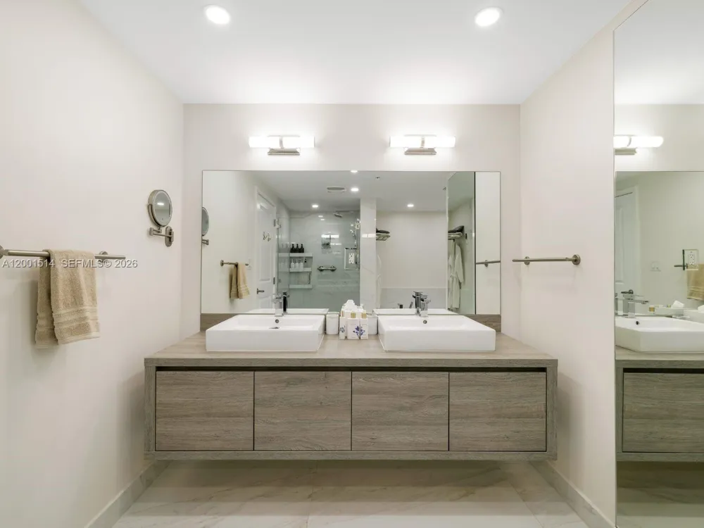 400 Sunny Isles Blvd #1416 Sunny Isles Beach, FL 33160