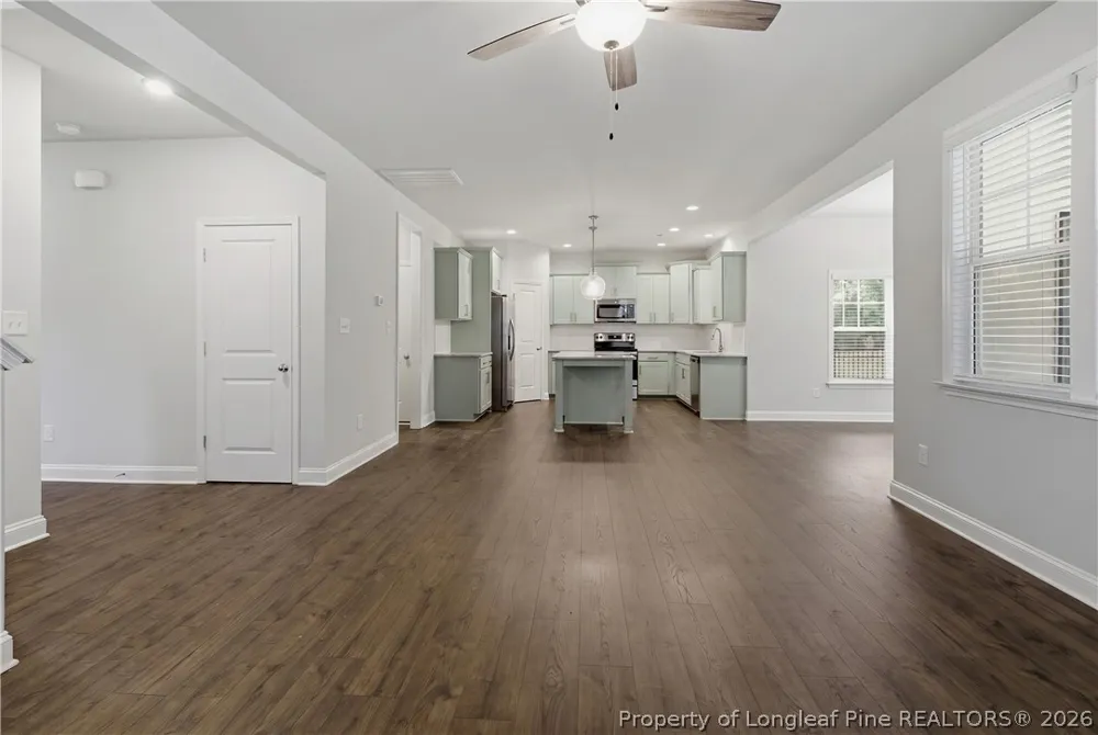 156 Kensington Drive Spring Lake, NC 28390