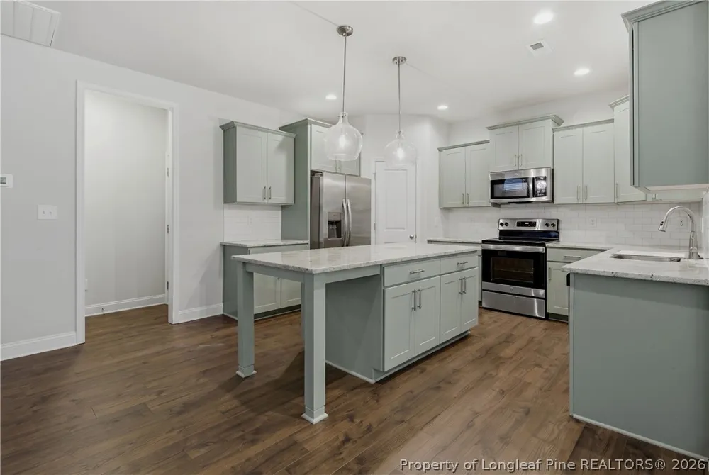 156 Kensington Drive Spring Lake, NC 28390