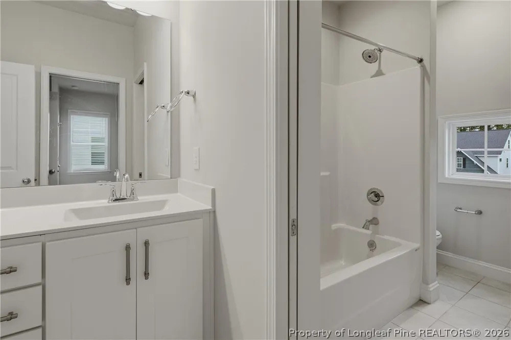 156 Kensington Drive Spring Lake, NC 28390