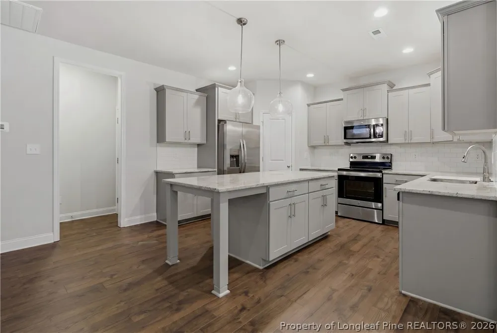 156 Kensington Drive Spring Lake, NC 28390
