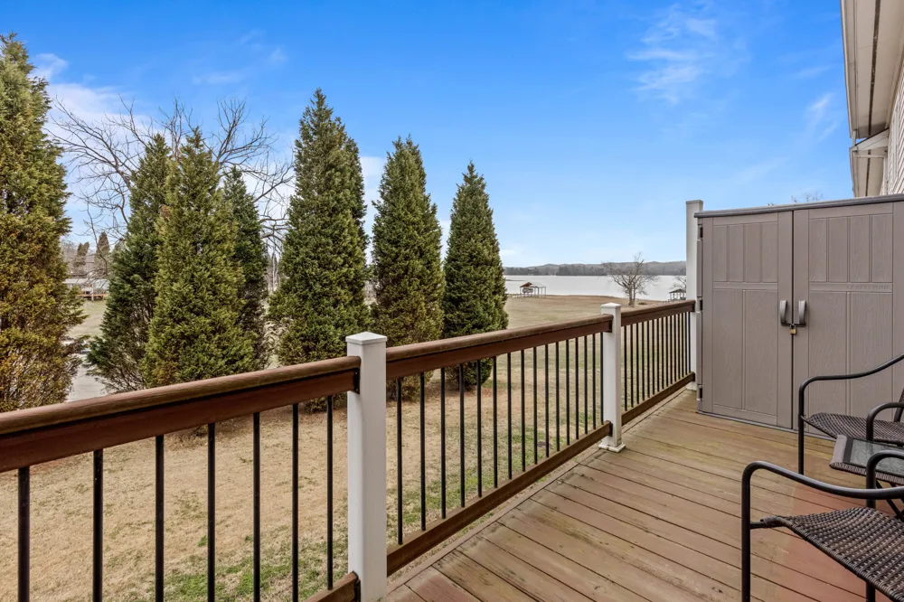 1235 New Lake Road Spring City, TN 37381