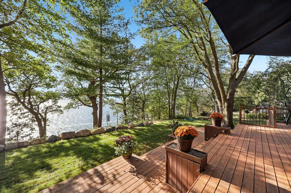 24560 Cedar Point Road New Prague, MN 56071