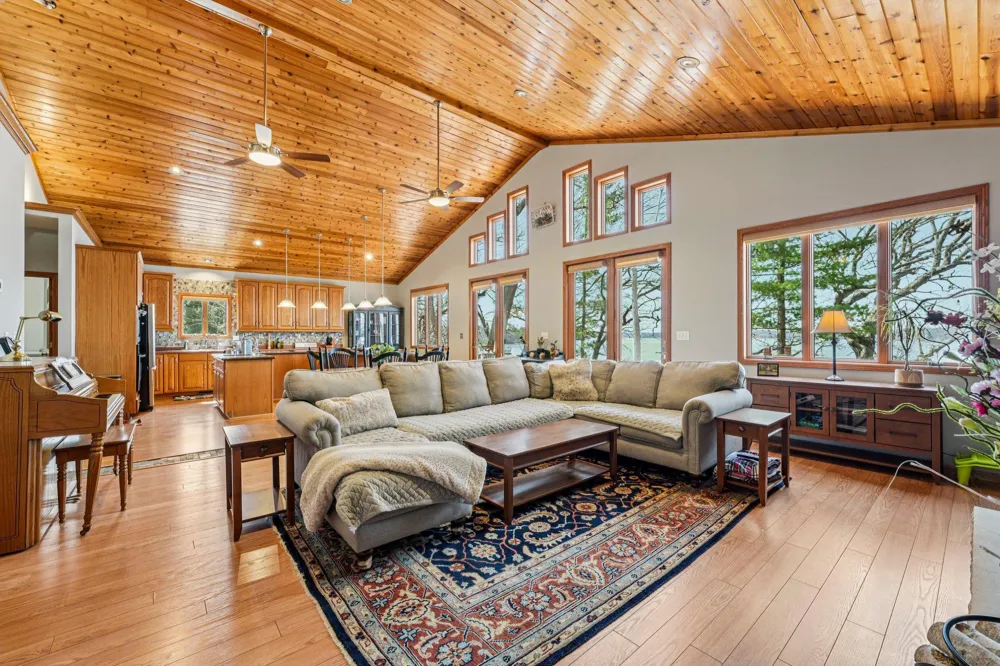 24560 Cedar Point Road New Prague, MN 56071