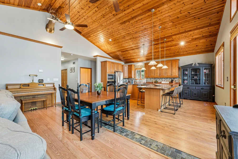 24560 Cedar Point Road New Prague, MN 56071