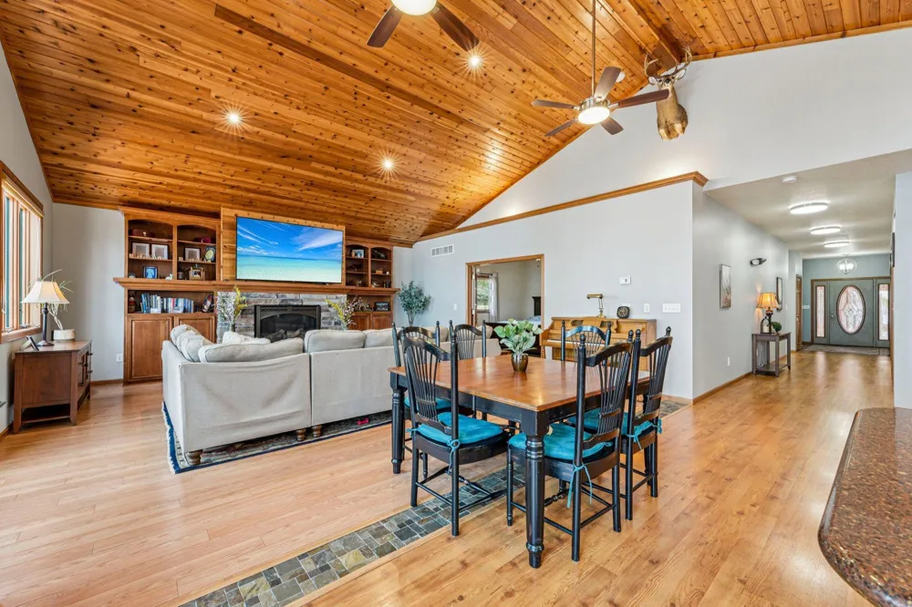 24560 Cedar Point Road New Prague, MN 56071