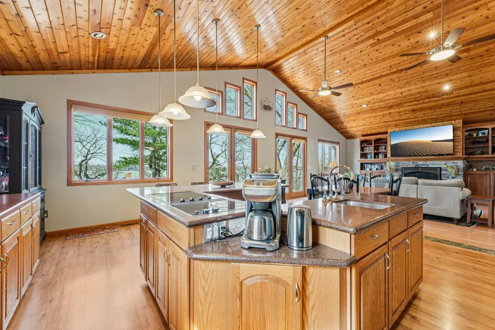 24560 Cedar Point Road New Prague, MN 56071