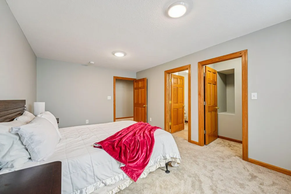 24560 Cedar Point Road New Prague, MN 56071