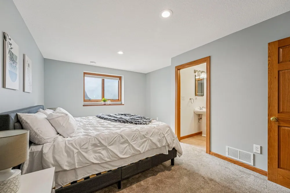 24560 Cedar Point Road New Prague, MN 56071