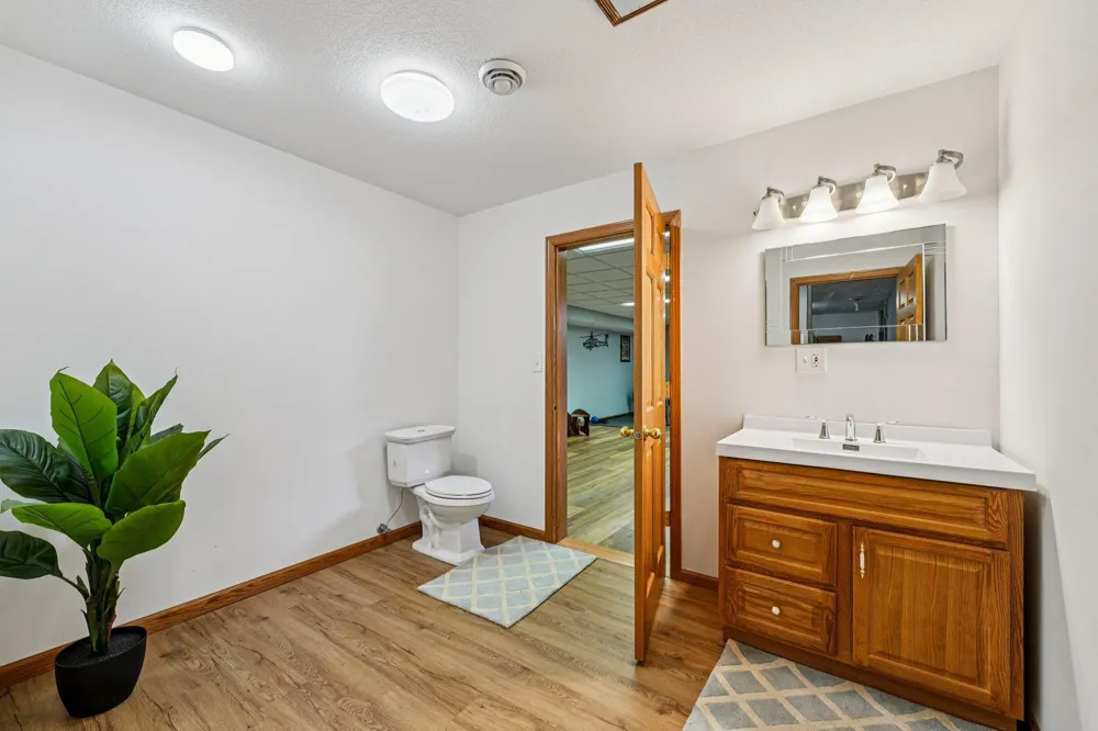 24560 Cedar Point Road New Prague, MN 56071
