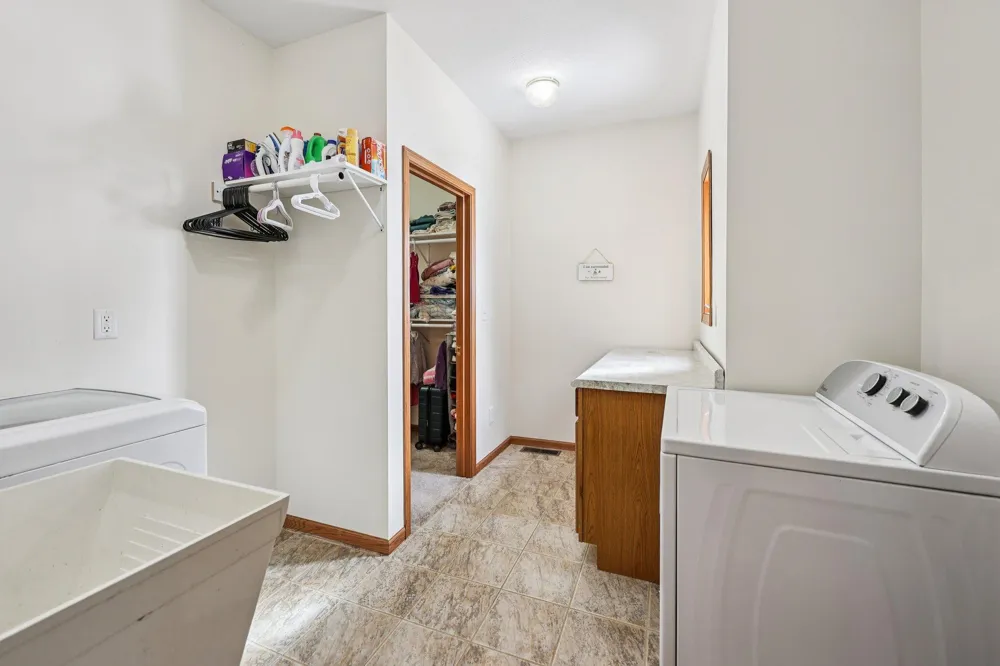 24560 Cedar Point Road New Prague, MN 56071