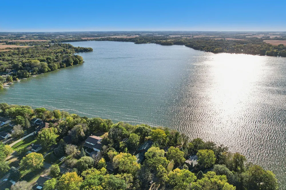24560 Cedar Point Road New Prague, MN 56071