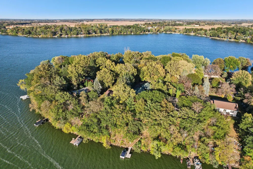 24560 Cedar Point Road New Prague, MN 56071