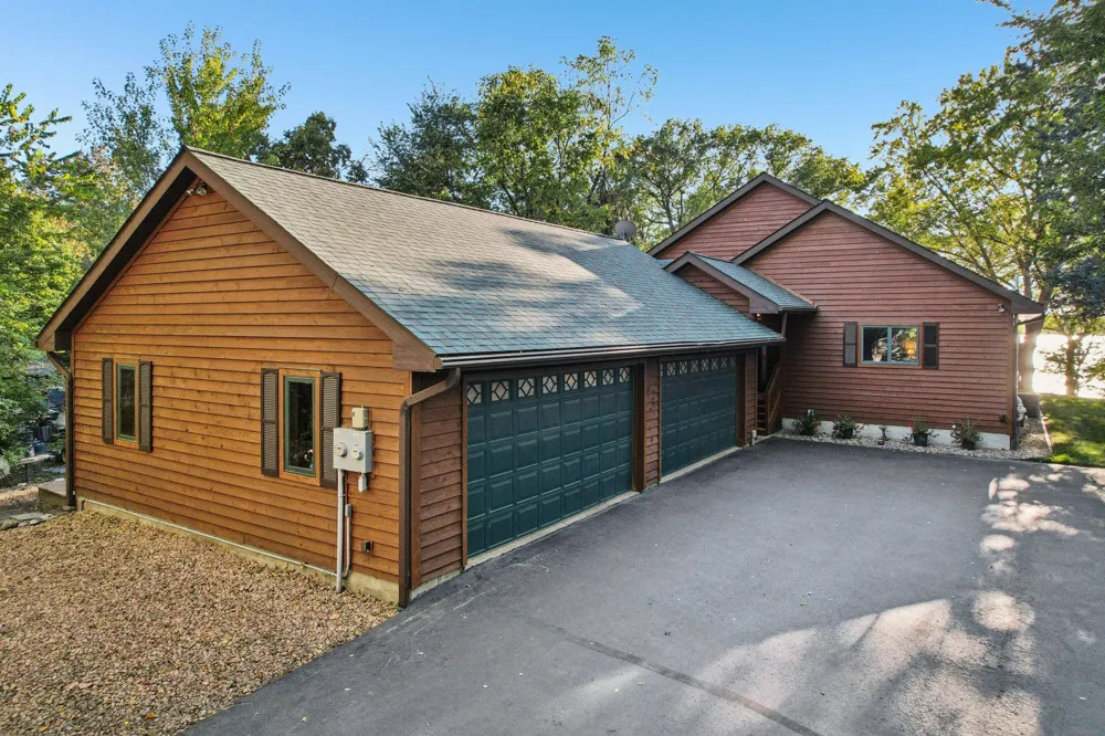 24560 Cedar Point Road New Prague, MN 56071