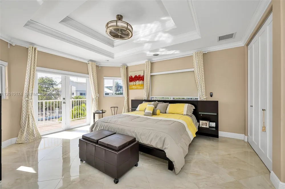 112 Bounty Ln Key Largo, FL 33037
