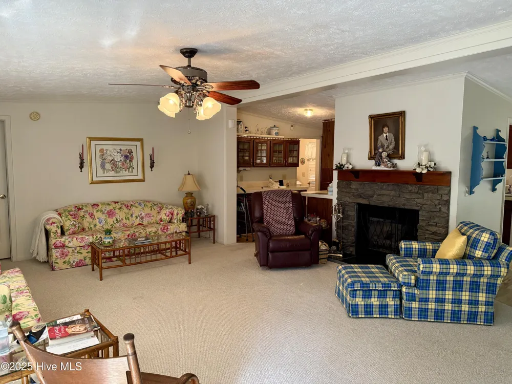902 Aberdeen Road Laurinburg, NC 28352