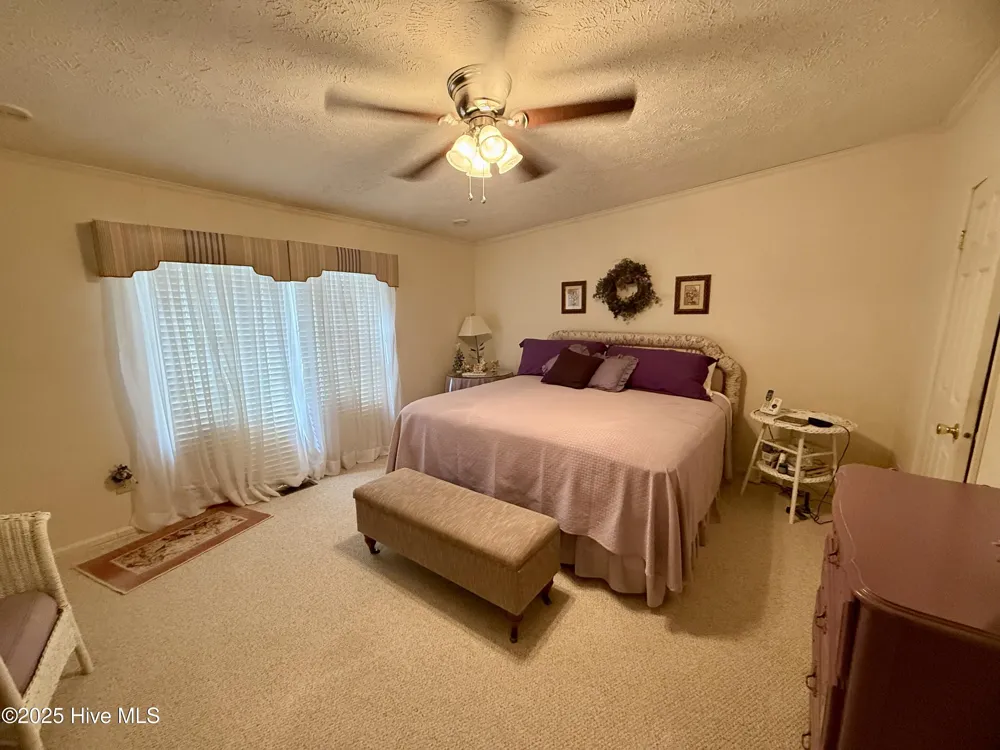 902 Aberdeen Road Laurinburg, NC 28352